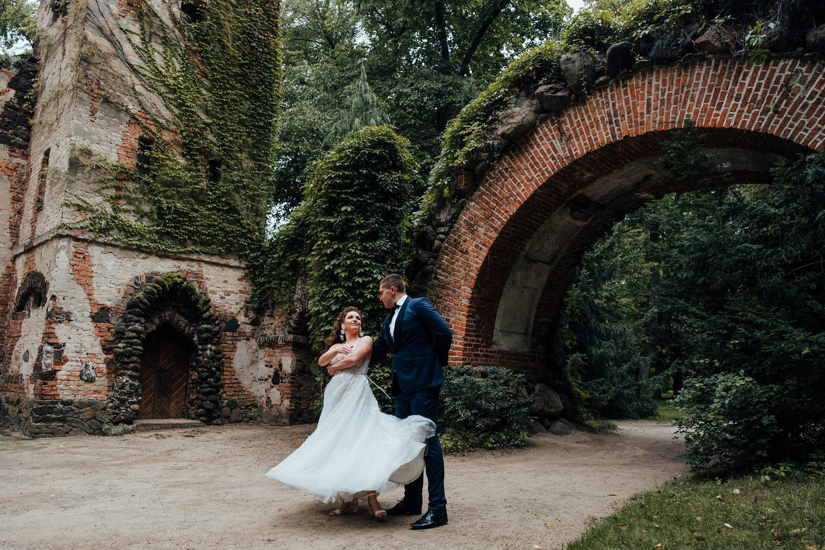 sesja plenerowa straz pozarna park romantyczny arkadia fotograf pabianice